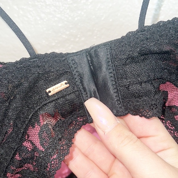 Pink Victoria's Secret Black Push Up Lace Hook Closure Bralette New - Picture 11 of 13